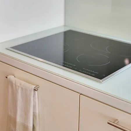 Empirent River Apartment
