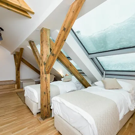 Empirent River Apartment *