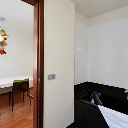 Empirent River Apartment *