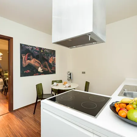 Appartement Empirent River Praag